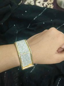 Sparkling Gold Bracelet
