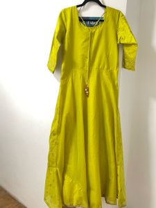 Anarkali Suit With Contrast Banarasi Dupatta