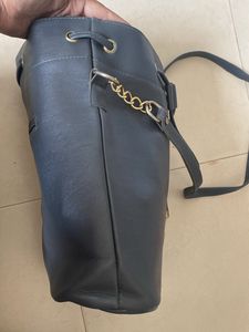New Drum Shape Sling Bag