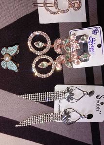 Sparkling Earrings With 3 Beautiful Products