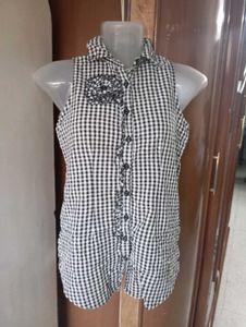 Checkered Sleeveless Top