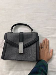 AUTHENTIC Guess Monogram Handheld Bag