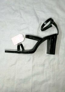 Black Block Heel