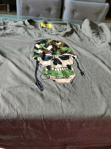 Skull Graphic Tee