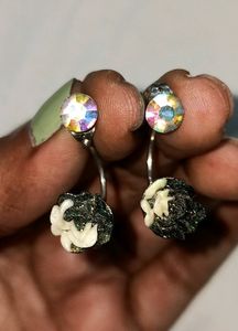 4 Earrings
