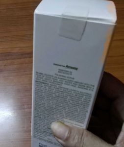 Artistry Essentials Polishing Scrub