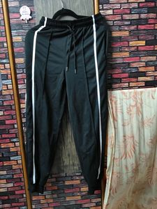Urbanic Trackpants Size m