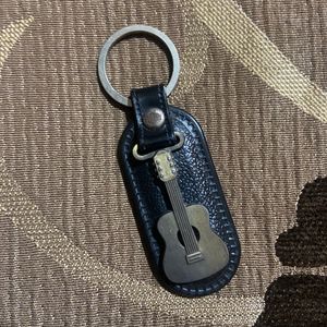 Og Leather Black Guitar Keychain