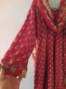 Red Floral Kurta Set without pant (40-42)bust