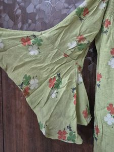 Green Off Shoulder Floral Print Top