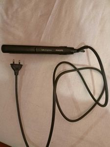 Philips HP8302/00 Selfie Straightener Black