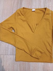 Mustard Ribbed V-Neck Top
