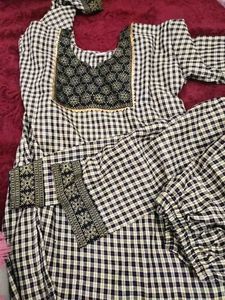 Checkered winter wool bottom set Salwar with kurta