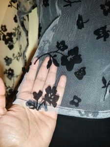 Size Small🎁Buy 2 Get 1 Free 🎁 Floral Sheer Top