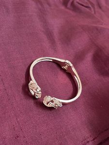 strechable braslet