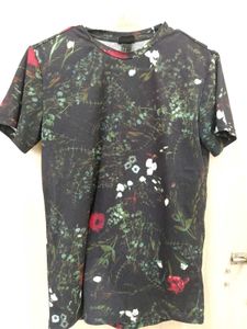 H&M Black FLORAL Graphic Tshirt