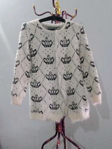 Crown Pattern Fuzzy Cardigan