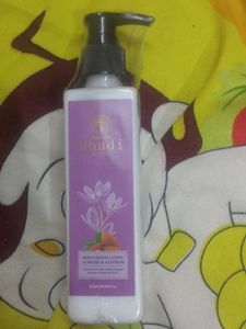 Khadi Almond &amp; Saffron Lotion
