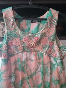 M Size Sleeveless Top