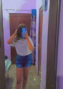 sexy denim shorts you r lookin for