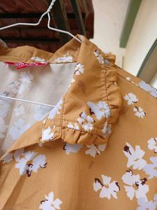 Floral Print Shirt 💐