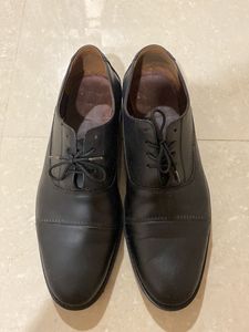 Classic Black Leather Oxford Shoes