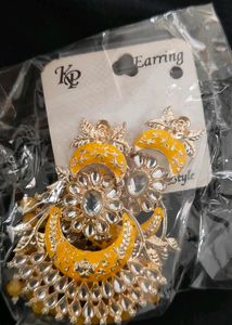 2 Pair Of Kundan Earings  With 1 Free Hair Acces