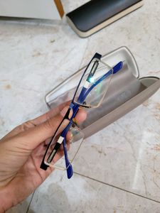 Blue specs frame with Lenskart Case