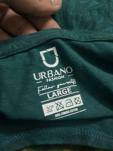 Urbano Fashion Tee - Large