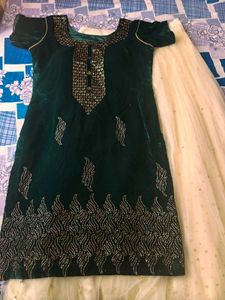 Elegant Green Velvet Kurta Set