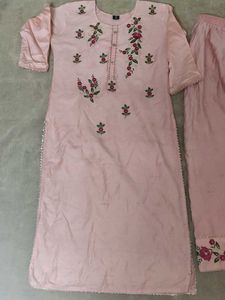 with dupatta its has medium size