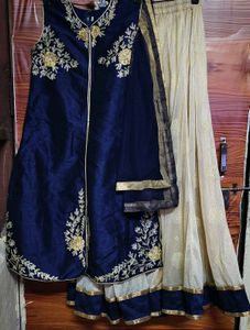 Embroidered Kurta Set