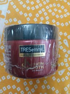 Tottaly Unused TRESemme KeratinSmoothing Mask