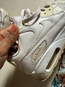 Nike Air Max 90 - White Need Good Wash