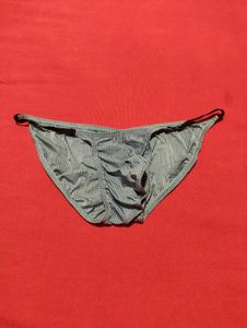 Man Thong Size 32