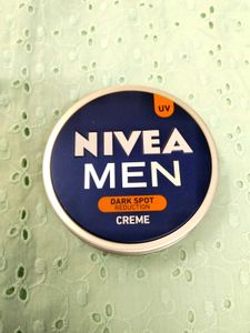 NIVEA Men Dark Spot Reduction Creme