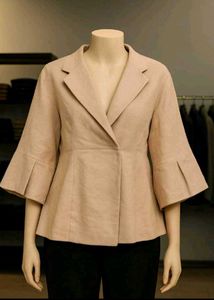 Elegant Beige Women's Blazer