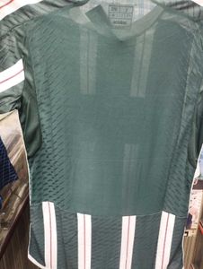 MANCHESTER UNITED FOOTBALL JERSEY