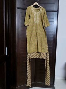 Ethnic Printed Yellow Embroidered Kurta & Legging