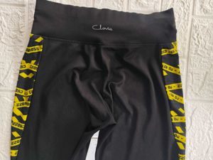 Clovia Snug Fit High-Rise Active Tights