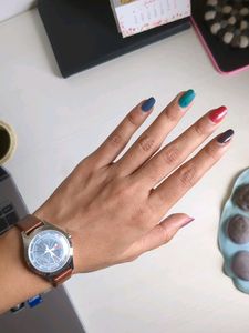 Fastrack Analogue Watch ⌚