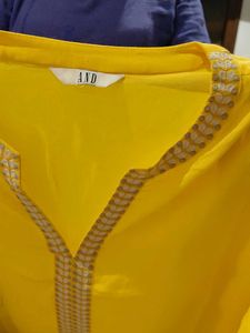 Elegant Yellow Embroidered Kurta