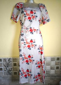Size S/M 🎁Buy 2 Get 1 Free🎁 Floral Midi Dress