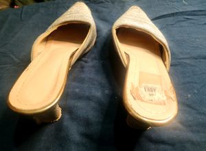SILVER JUTTI PARTY WEAR