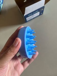 Blue hair scar massager shampoo, brush