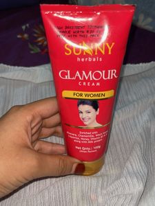 Glamour Cream Which Enhances Beauty