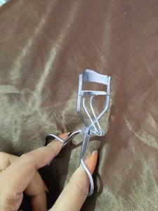 Eyelash Curler