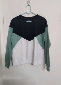 Tokyo Talkies Women Black And Green Sweatshirt