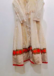 DupttaBeautiful Anarkali Kurti With Beautifu