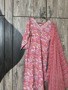 Pink Floral Kurta Set